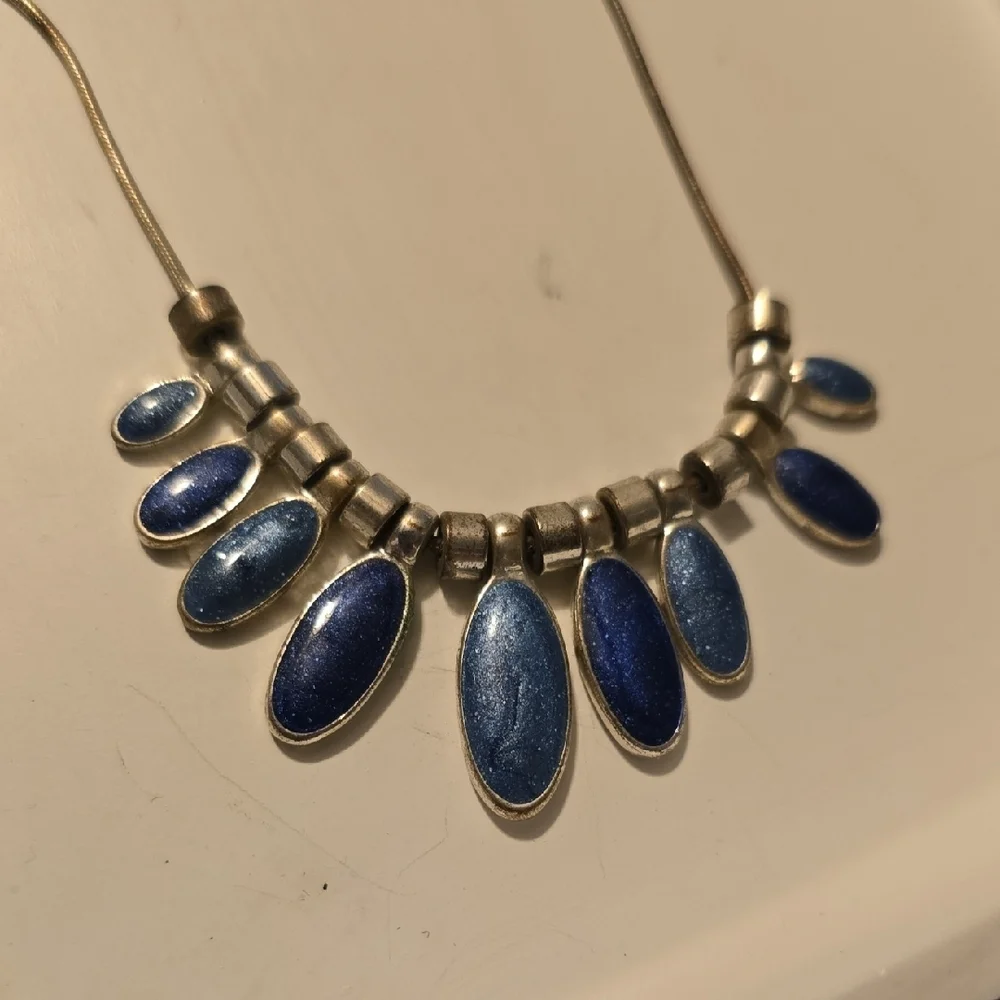 Stunning Blue Silver Necklace